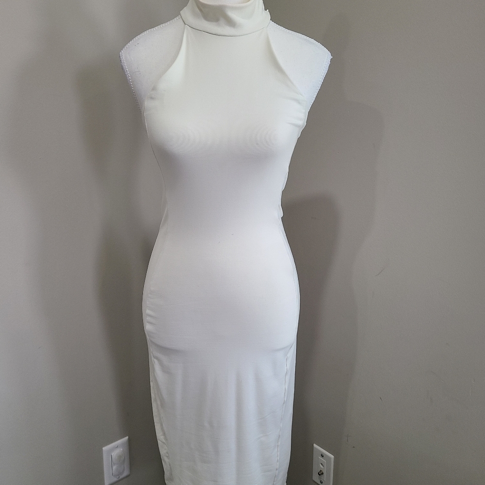 BEBEWHITE MIDI DRESS SIZE SMALL